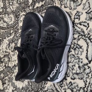 HOKA CLIFTON 7